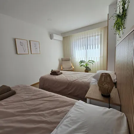 Hébergement de vacances Vivenda Branca Martinho - Totalmente Remodelado *